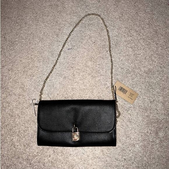 Steve Madden Handbags - New Steve Madden Black Crossbody turn lock closure clutch